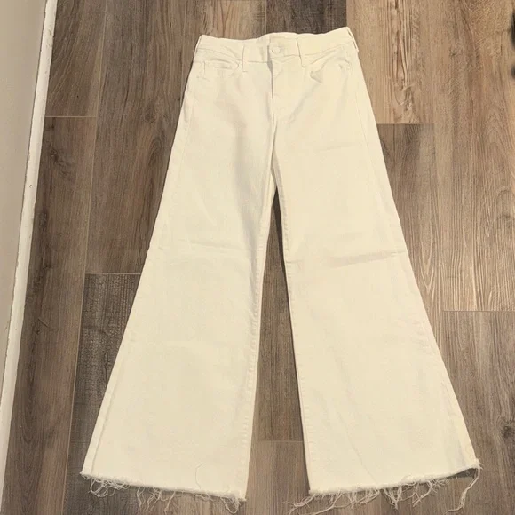 MOTHER The Roller Flare Jeans Size 26 - Picture 4 of 9